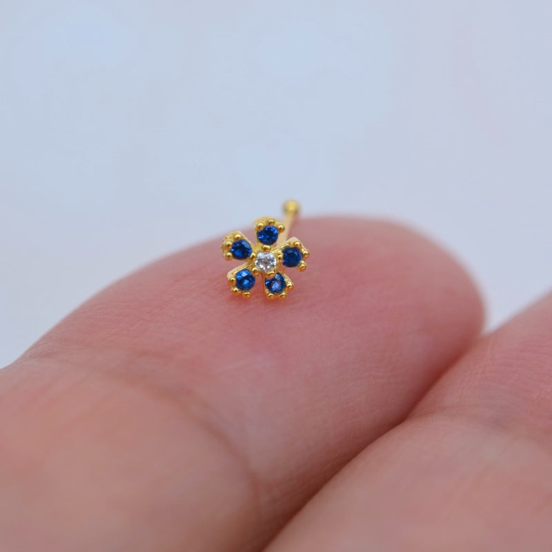 Silver Stone Coloured Flower Nose Pin
